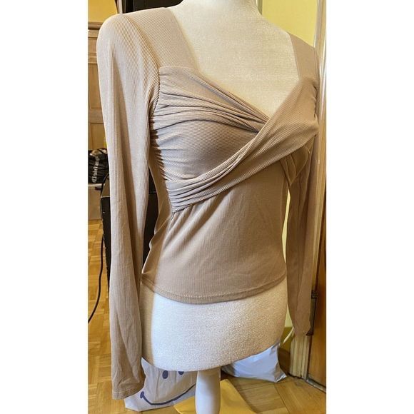 Fashion Nova Tan Cropped Knot Front Long Sleeve Top Womens M - Picture 5 of 7